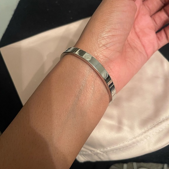 LOVE BRACELET - Picture 7 of 9